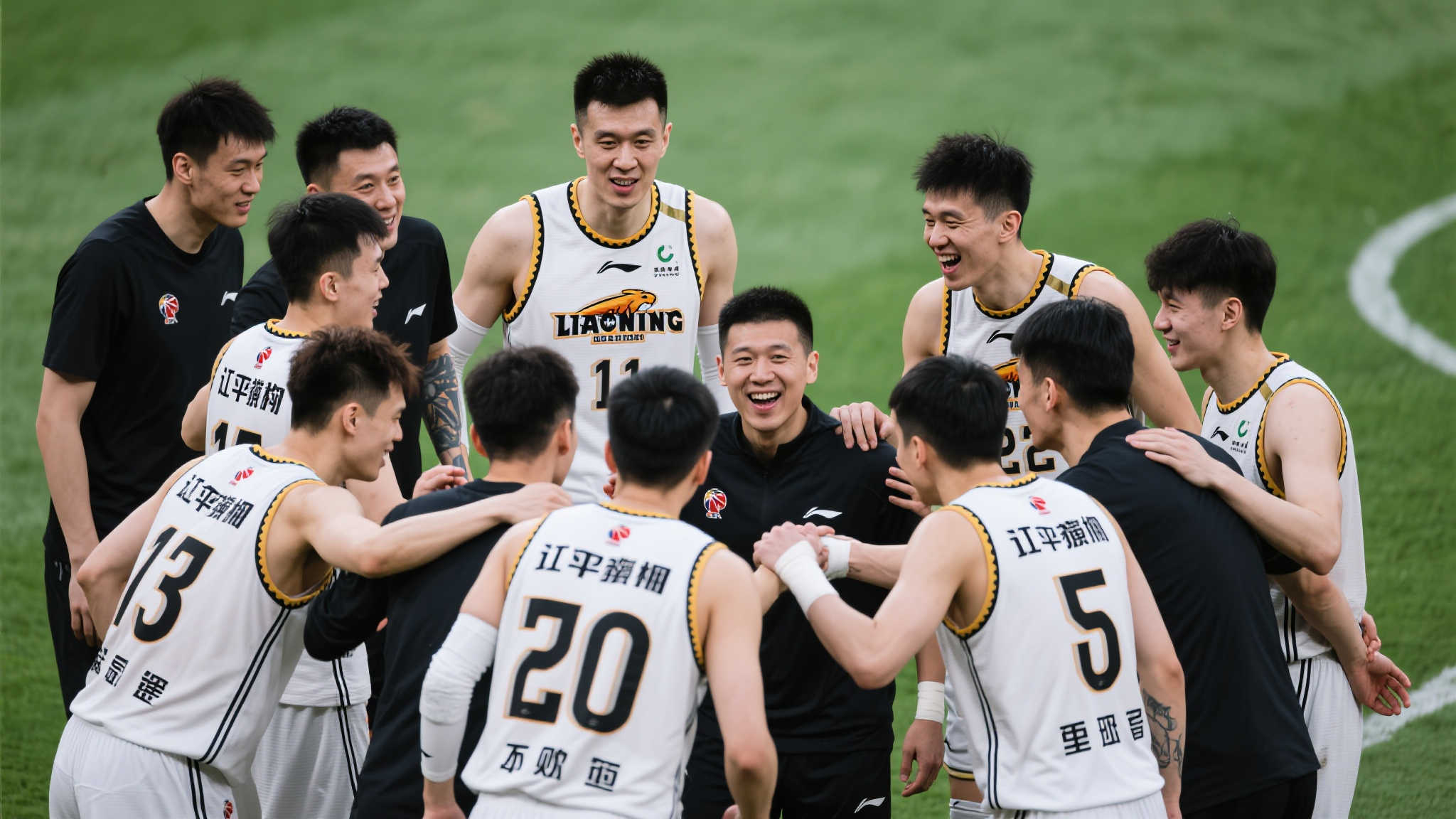 间的默契配 间的默契配