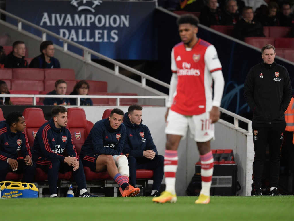 使他们在比 使他们在比